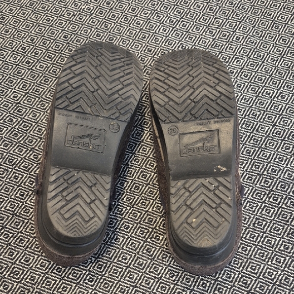 Dansko Embroidered Felt Clogs Size 9 (39) - Picture 10 of 11